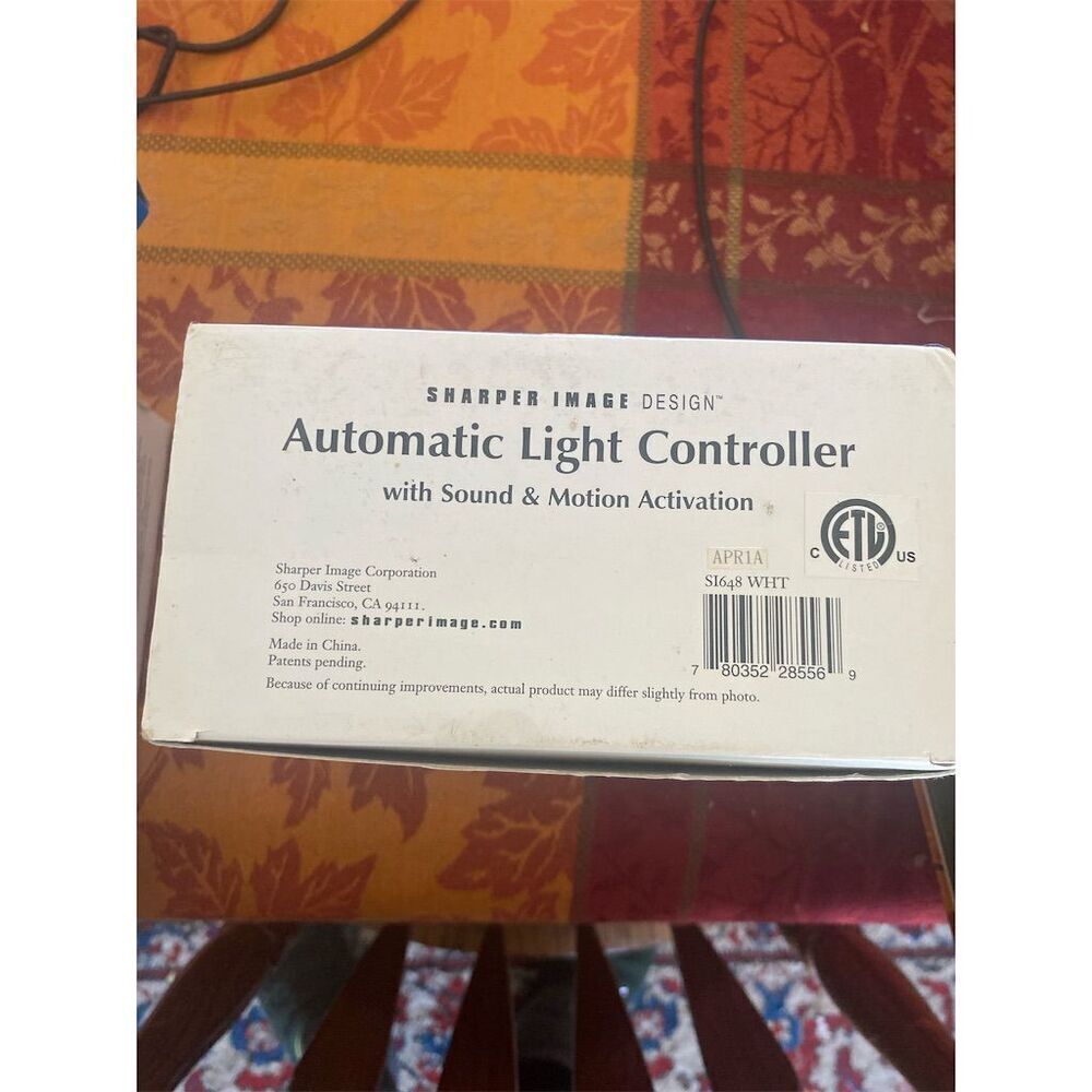 Sharper Image Automatic Light Controller with Motion & Sound Sensor - Picture 9 of 14